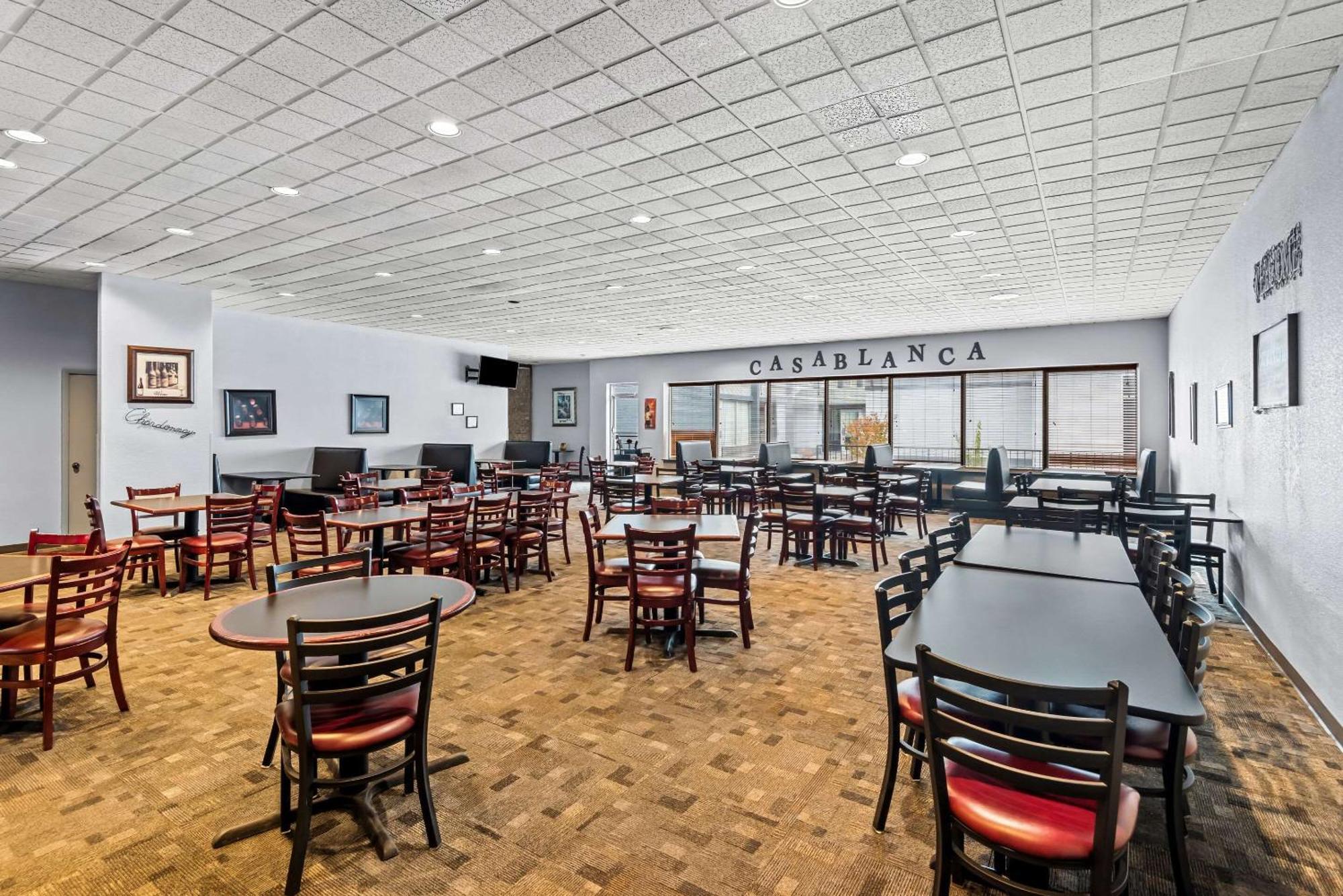 Quality Inn Fort Dodge Exterior photo