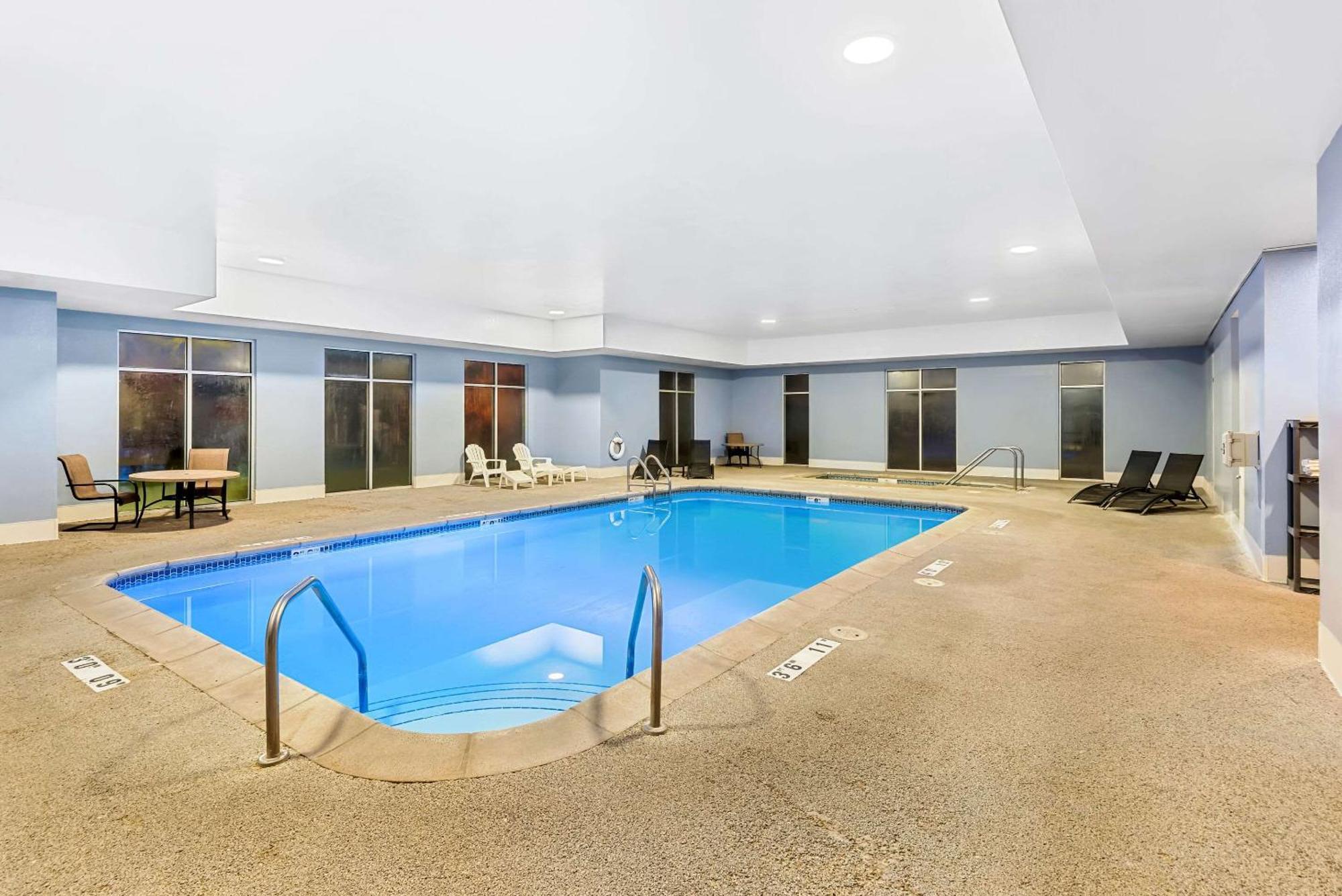 Quality Inn Fort Dodge Exterior photo