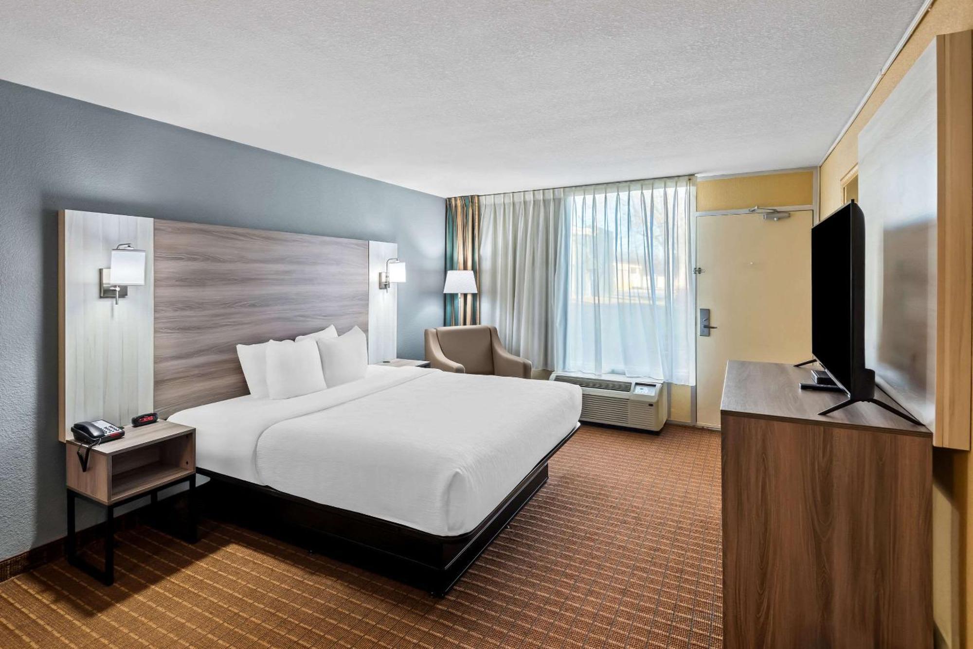 Quality Inn Fort Dodge Exterior photo